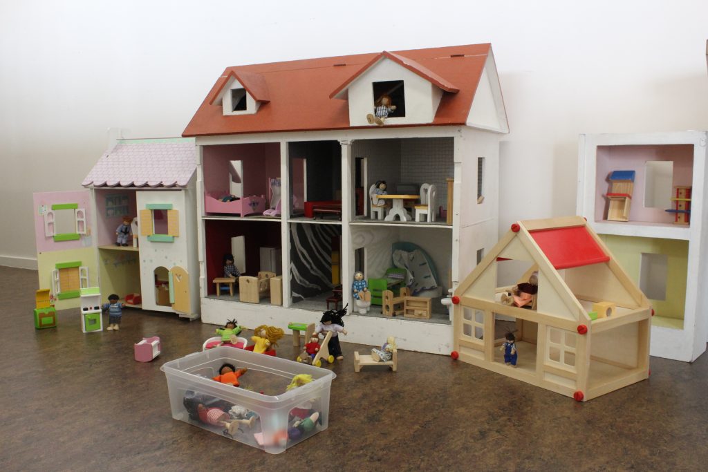 5x Maison de poupées miniature raisin danois avec glacé des tourbillons 